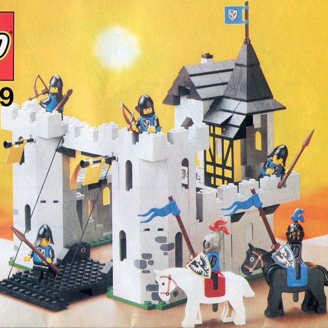 10039-1 Black Falcon's Fortress
