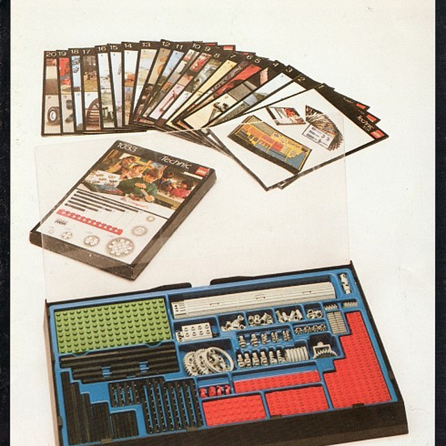 1033-1 Building Cards - 1032