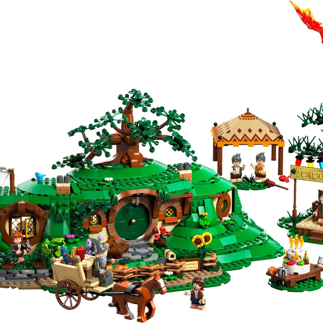 10354-1 The Lord of the Rings: The Shire