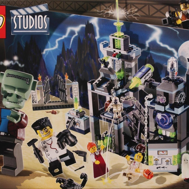 1382-1 Scary Laboratory