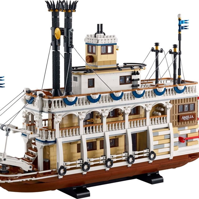 21356-1 River Steamboat