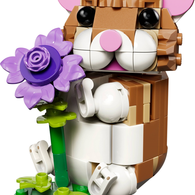 31376-1 Cute Hamster with a Flower