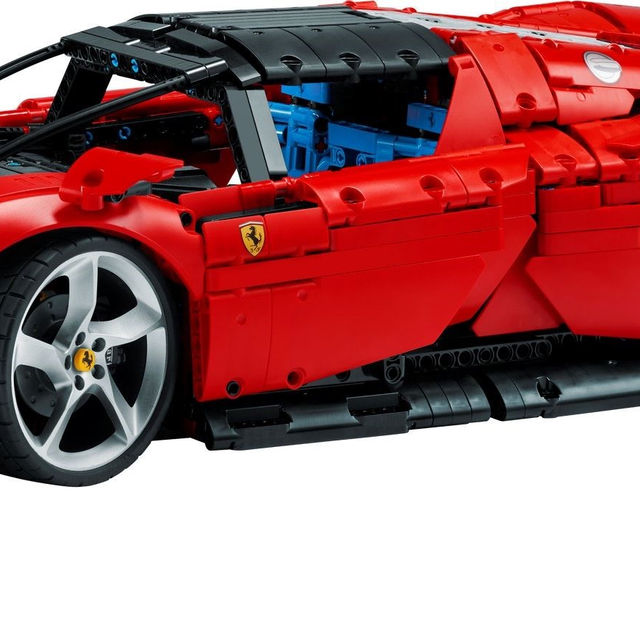 42143-1 Ferrari Daytona SP3