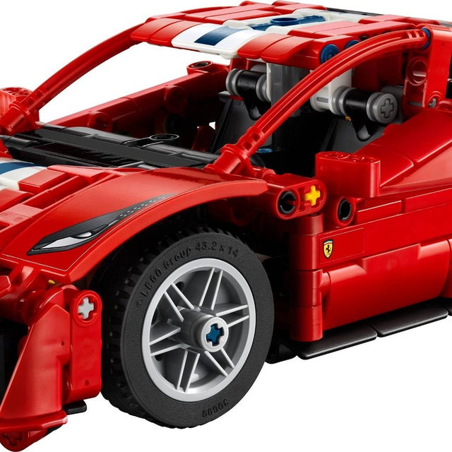 42235-1 Ferrari 488 PISTA Car