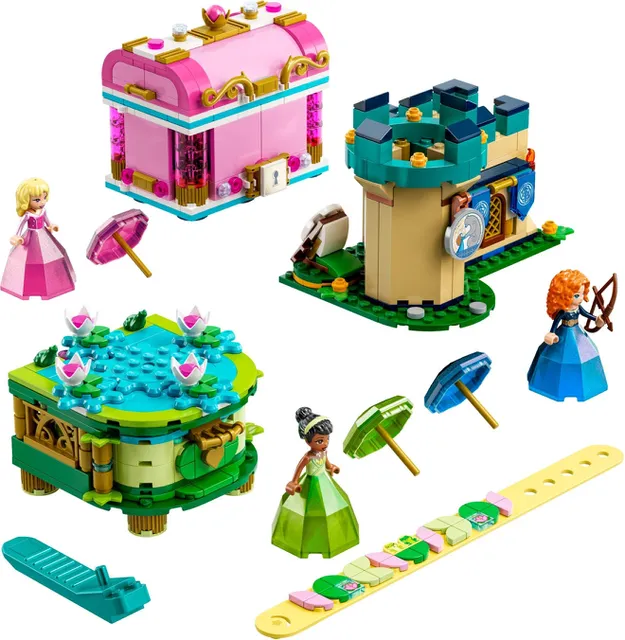 43203-1 Aurora, Merida and Tiana's Enchanted Creations