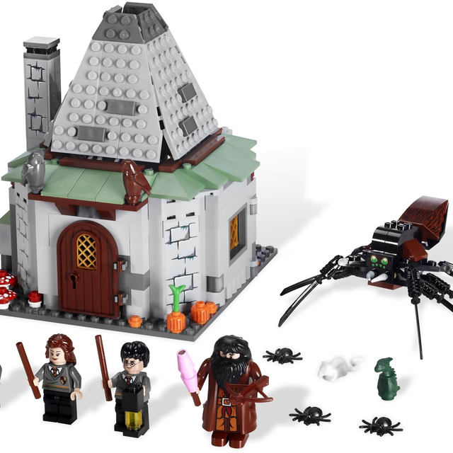 4738-1 Hagrid's Hut