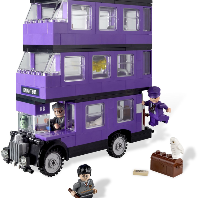 4866-1 The Knight Bus