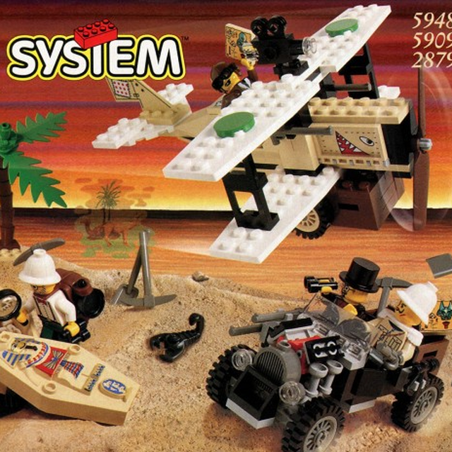 5909-1 Treasure Raiders set with Mummy Storage Container