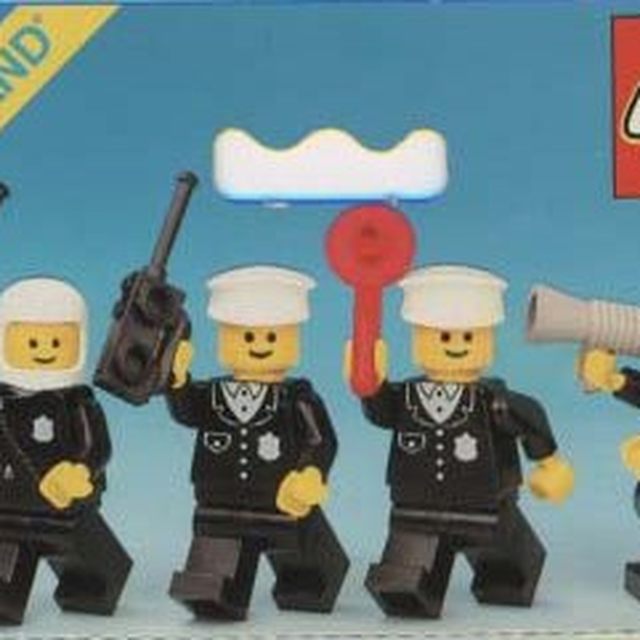 6308-1 Policemen