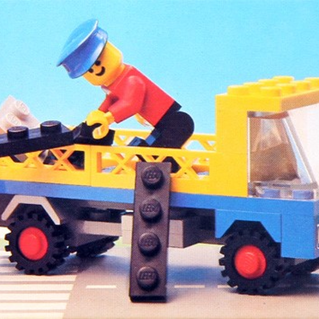 643-1 Flatbed Truck
