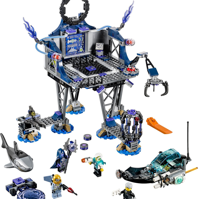 70172-1 AntiMatter's Portal Hideout
