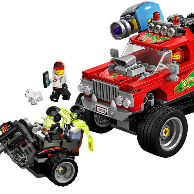 70421-1 El Fuego's Stunt Truck