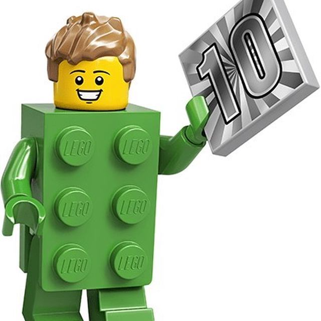 71027-13 Brick Costume Guy
