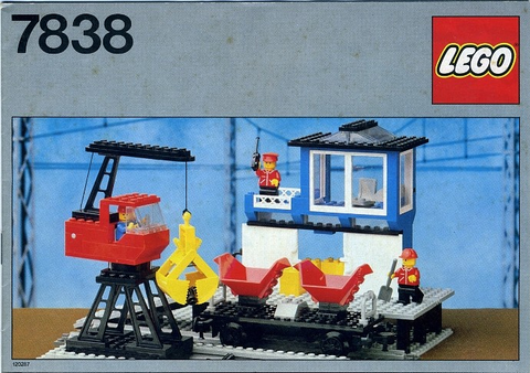 7838-1 Freight Loading Depot with Wagon