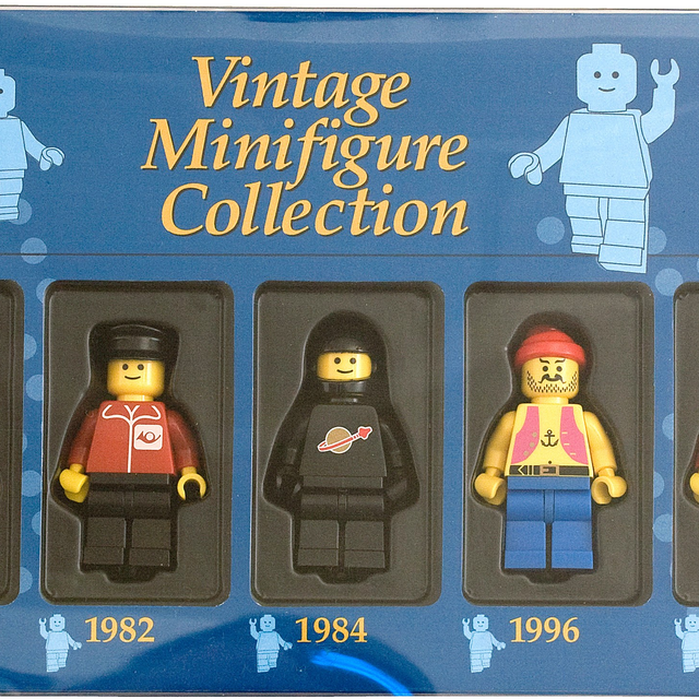 852535-1 Vintage Minifigure Collection Vol. 2