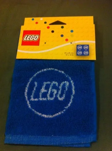 853209-1 Towel (Blue)