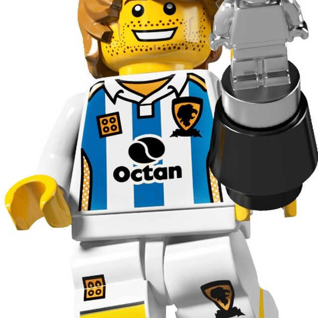 8804-11 Soccer Player