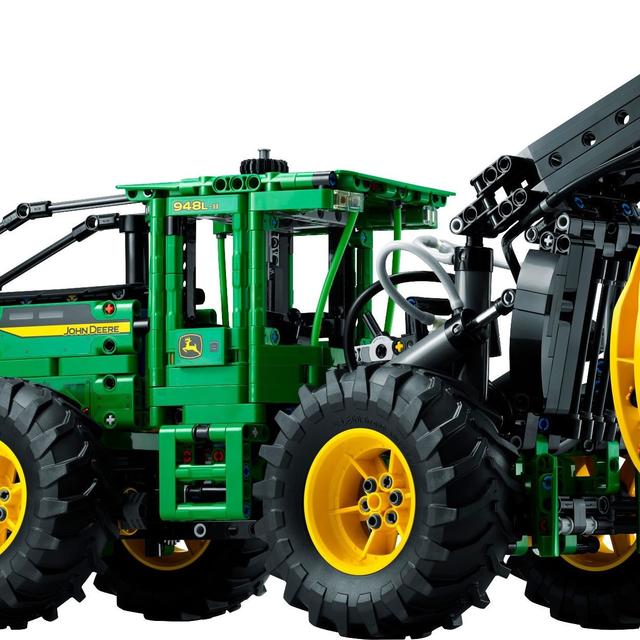 Rev up your engines! LEGO unveils three new Technic sets