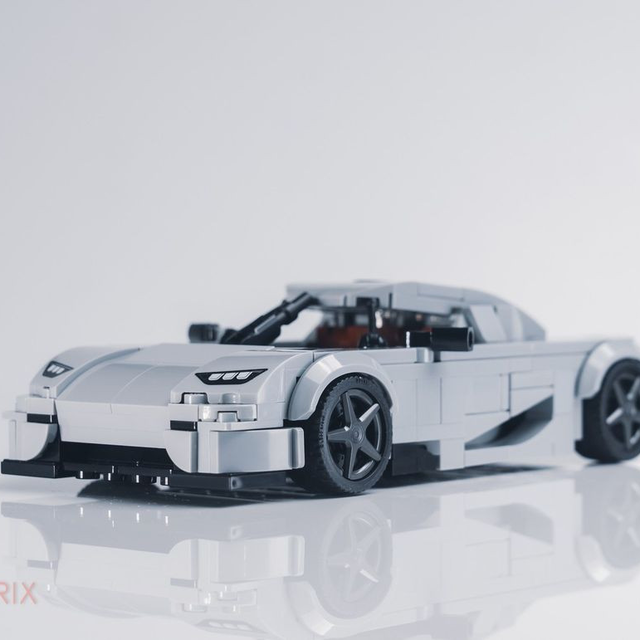 LEGO Koenigsegg CC850