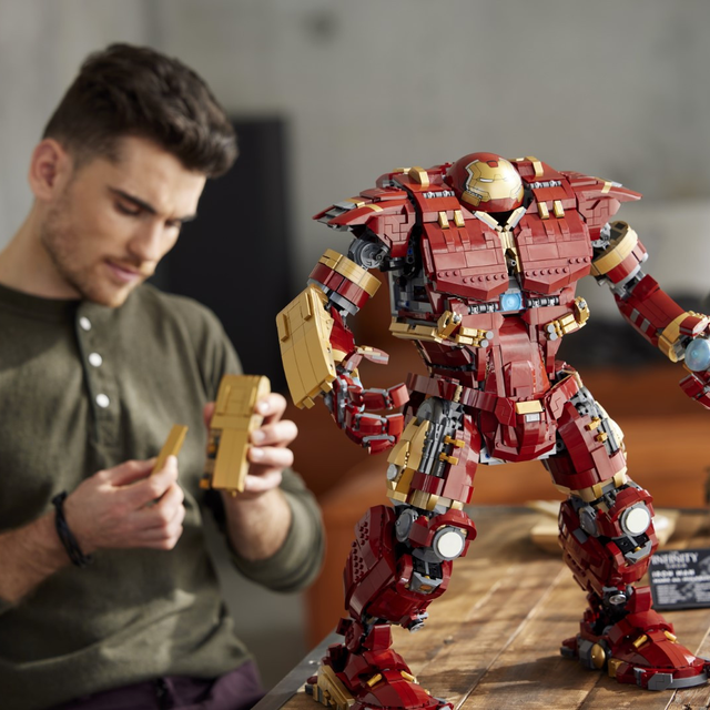 LEGO Hulkbuster officially revealed!