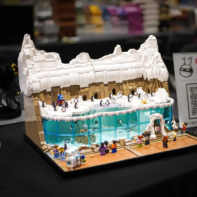 LEGO Penguin Exhibit!